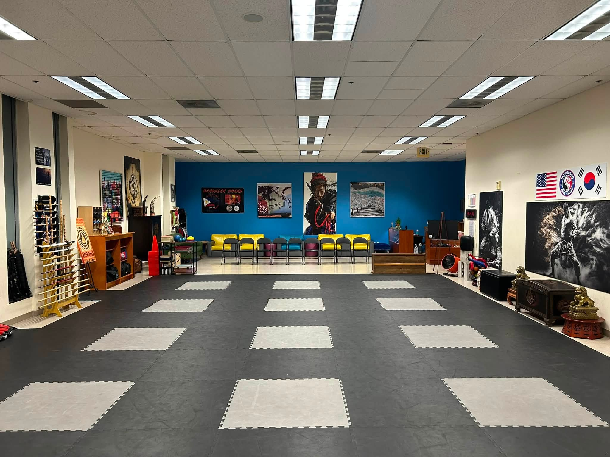 Wide view of the East Valley TEK training floor